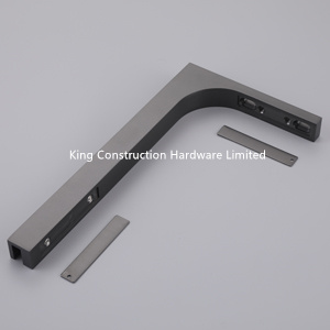 Angled shower screen support bar